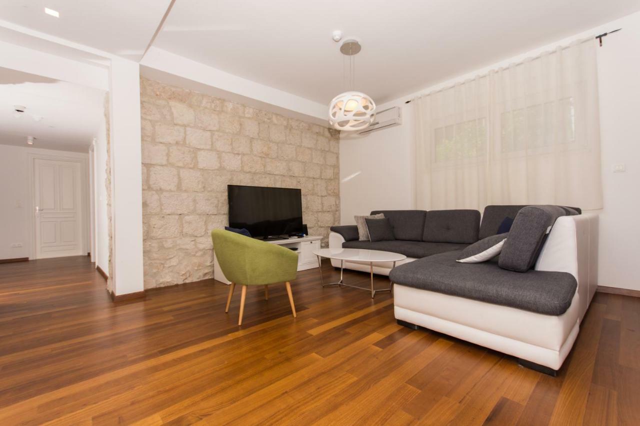 Villa Hurem Trogir Exterior photo